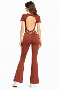 Tuta intera da donna marrone a maniche corte con scollo rotondo, in maglia, lunghezza intera, con tessuto elasticizzato per abbigliamento sportivo - Product Image 4