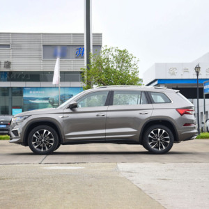 Auto Usado Skoda Kodiaq Modelo 2025 TSI 330 de 7 Plazas, Tracción en Dos Ruedas, Edición de Lujo, SUV en Oferta - Product Image 3