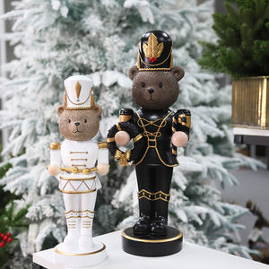 새로운 크리 에이 티브 장식 귀여운 수지 곰 휴일 장식 크리스마스 장식품 곰 호두 까기 인형 군인 - Product Image 5
