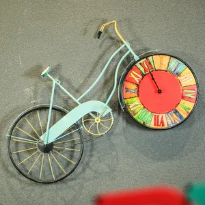 रेट्रो अमेरिकी देश कमरे में रहने वाले रचनात्मक व्यक्तित्व के लिए साइकिल दीवार घड़ी दीवार सजावट