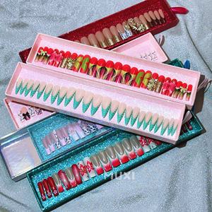 <span class=keywords><strong>Uñas</strong></span> Postizas de Salón de <span class=keywords><strong>Uñas</strong></span> OEM Nuevas, Venta al por Mayor, Muestra Gratis, Buena Calidad, Diseño de Mariposa Stiletto, Cobertura Completa, Acrílico, Ataúd, Falsas - Product Image 5