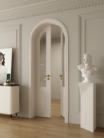 Portes en bois à double ouverture Portes intérieures style crème Poignées en laiton Portes françaises personnalisées