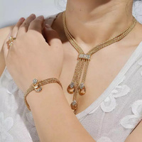 Ensemble 4 Pièces Bijoux Fantaisie Femme Mariée Doré Cristal Collier Bracelet Bague Boucles d'Oreilles Strass Vente en Gros