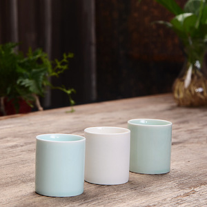Tasses à eau en céramique 2 oz, petites tasses brillantes blanches, vert pâle, vert prune, blanc mat, réutilisables pour Baijiu, Huangjiu, whisky, spiritueux - Product Image 1