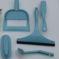 Lot de 5 kits de nettoyage ménager multifonctionnels en plastique durable : mini balai, pelle à poussière, raclette à eau, brosse à chaussures, brosse à récurer les mains, brosse à casseroles