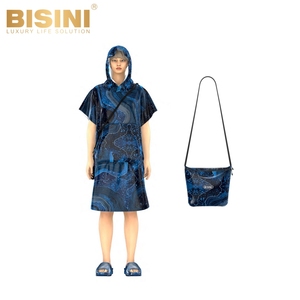 Serviette de plage portable BISINI personnalisée pour toute la famille, motif ciel étoilé bleu, <span class=keywords><strong>poncho</strong></span> à capuche pour adulte avec poche avant - Product Image 4