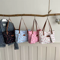 Tas Bahu Modis dengan Dompet Tas Jinjing Kapasitas Besar untuk Wanita Tas Tangan Bermotif Buah Trendi