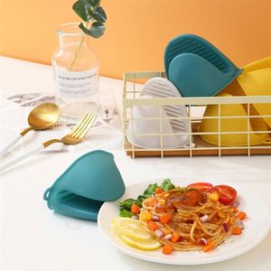 Guantes de Cocina Resistentes al Calor, Guantes de Silicona para Horno y Microondas, a Bajo Precio - Product Image 3