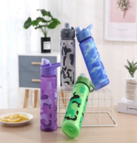 2024 nuevas <span class=keywords><strong>botellas</strong></span> <span class=keywords><strong>de</strong></span> agua <span class=keywords><strong>de</strong></span> <span class=keywords><strong>plástico</strong></span> simples grandes <span class=keywords><strong>de</strong></span> 700ml botella <span class=keywords><strong>de</strong></span> agua deportiva al por mayor <span class=keywords><strong>con</strong></span> boca pequeña - Product Image 3