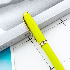Stylo publicitaire haut de gamme en métal torsadé de 1,0 mm avec logo personnalisé, écriture fluide, idéal pour hôtels, conférences et cadeaux d'entreprise - Product Image 2