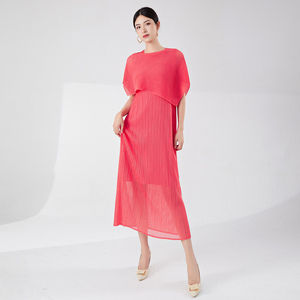 Miyake ชุดเดรสตาข่ายสองชั้นสำหรับผู้หญิง, 2025ใหม่ผ้าคลุมด้านนอกผ้าคลุมไหล่ชุด2ชิ้นชุดเดรสยาวหรูหราสำหรับฤดูร้อน - Product Image 3