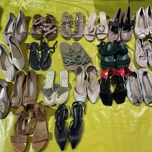 Sandal wanita musim panas digunakan sepatu tangan kedua sandal hak menengah sepatu wanita bekas stok