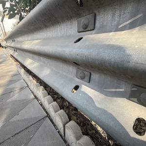 Tre onde Guard Rail autostrada Guardrail bordo strada del pannello di recinzione in metallo Crash barriera Post a forma di onda Guardrail Crash barriera pilastro - Product Image 6