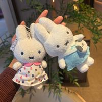 Pendentif en peluche lapin Miffy de 16 cm, petit lapin blanc, poupée pour machine à griffes, porte-clés, pendentif de sac, cadeau pour couple, vente chaude en gros