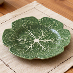 Assiettes en céramique en forme <span class=keywords><strong>de</strong></span> <span class=keywords><strong>feuille</strong></span> <span class=keywords><strong>de</strong></span> <span class=keywords><strong>chou</strong></span> - <span class=keywords><strong>Vaisselle</strong></span> alimentaire pour restaurants et traiteurs - Product Image 3