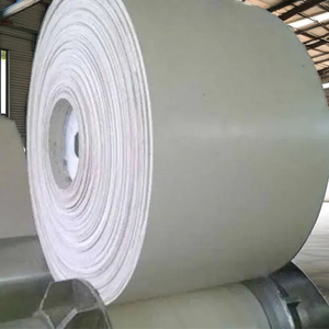 Banda Transportadora Higiénica de Caucho Negro, Clasificación 315/3, Grosor de 8 mm, 3 Capas, Antibacteriana, Duradera, Totalmente Personalizable para la Industria Láctea - Product Image 1