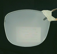 Film intelligent PDLC à assombrissement rapide et écran LCD à obturateur automatique en verre de couleur claire à blanche laiteuse pour les automobiles et les véhicules