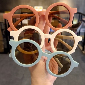 Nouvelles lunettes de soleil pour enfants, monture ronde givrée motif tournesol, logo personnalisé, vente en gros - Product Image 1