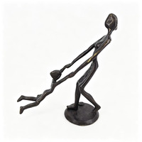 Sculptures rotatives en fonte représentant une mère et un fils tenant la main, ressemblant à des adultes et des enfants jouant, articles de décoration intérieure, ambiance chaleureuse