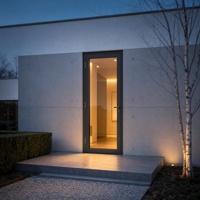 Porte battante en alliage d'aluminium pour l'extérieur et l'intérieur de la maison, double vitrage, rupture de pont thermique, design à cadre étroit