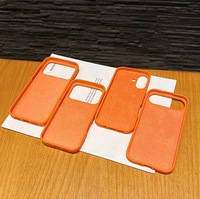 Coque Officielle Orange en Silicone Liquide Magnétique Ultra-Fine avec Anneau pour iPhone 17 17 Pro Max