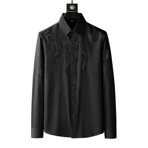 Primavera nueva moda impresa camisa de hombre Slim Fit Rhinestone camisa de hombre no hierro camisa de manga larga impresa de hombre