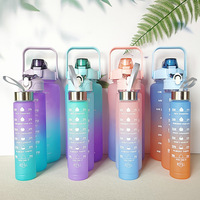 Bouteille d'eau sport portable en plastique 2L, écologique, anti-corrosion, avec marqueur de temps, lot de 3, très vendue
