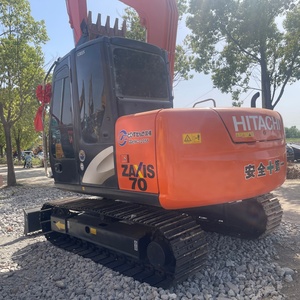 Excavatrice sur chenilles Hitachi ZX70 d'occasion, 95% neuve, d'origine japonaise, pour l'agriculture et la construction urbaine - Product Image 4