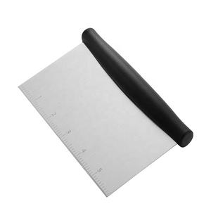 Brot Dessert Pizza Teigs ch neider Schaber Teig messer Mehls ch neider Kleiner manueller Edelstahl Teigs ch neider mit Mess skala - Product Image 2