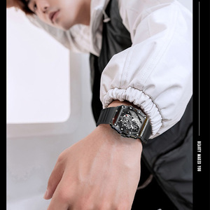 Reloj de Hombre con Forma de Barril de Vino - Reloj de Cuarzo Luminoso e Impermeable para Hombre - Nuevo Modelo con Forma de Barril de Vino - Product Image 3