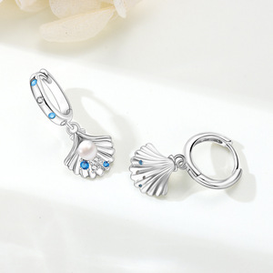 Pendientes/argollas de cobre blanco de nuevo estilo, con diseño de concha que no se decolora, originales, de alta gama, al por mayor para mujer - Product Image 4