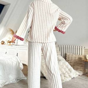 女式珊瑚绒睡衣套装休闲风格实心图案冬季保暖柔软家居服户外耐磨 - Product Image 6