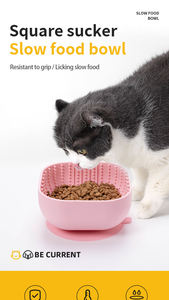 Slow Feeder hondenvoerbak van ecologisch siliconen met zuignap, antislip ontwerp voor langzaam eten, geschikt voor buitengebruik. - Product Image 4