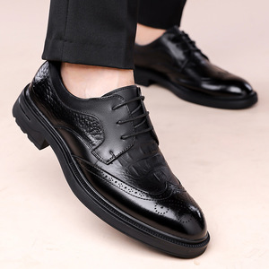 รองเท้าบร็อกผู้ชาย หนังวัวแท้ คุณภาพสูง ส้นเตี้ย เหมาะสำหรับงานแต่งงาน ธุรกิจ ลำลอง และงานทางการ - Product Image 3