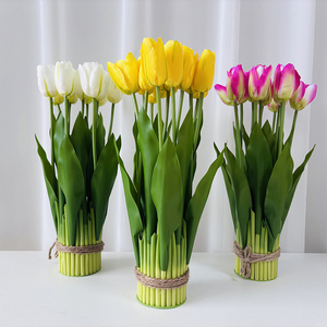 Planta Artificial de Tulipanes en Maceta de Doce Cabezas - Estilo Moderno, Material de Tela, Ecológico, Reutilizable/Reciclable para el Hogar Festivo - Product Image 2
