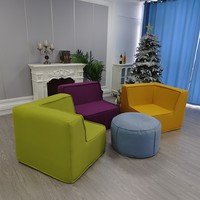 Canapé-lit modulaire moderne en tissu de luxe à deux places, fauteuil rembourré, couleur unie personnalisée, pour appartement, hôtel, canapé pliable pour salon