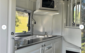 Remorque à angle pour 3 chevaux Transport de bétail Remorque pour chevaux Australie 3HAL - Product Image 5