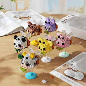 Bee Shake Micro Particle <b>Building</b> <b>Block</b> Set 100-200 Pieces Educational Assembly Ornament For Kids Ages 5-14 Unisex Toy - Product Image 3