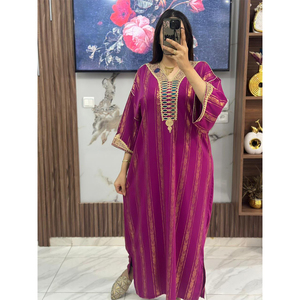 Impresionante Vestido Largo Bordado Sin Costuras Transpirable de Crepé Rosa Premium Elegante y Modesto Vestido Formal Maxi para Primavera, Verano y Otoño - Product Image 3