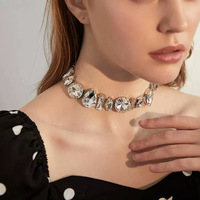 Collier ras du cou pour femme, motif goutte d'eau, avec diamants, strass et cristaux, chaîne à maillons géométriques, symbole chrétien