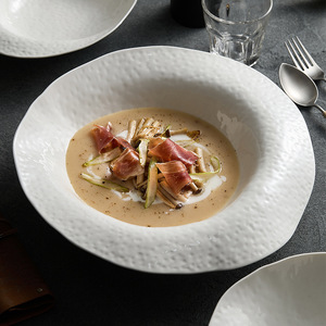 Bol à salade en grès blanc à bord irrégulier, vaisselle en céramique écologique pour restaurant, service de desserts, soupes et fêtes - Product Image 4