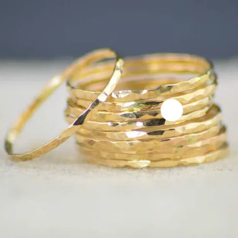 925 Sterling Silber Gold Stack 14 Karat Ring Dünner Goldring Einfacher Gold gehämmerter Ring