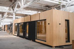 บ้านคอนเทนเนอร์ 2-3 ห้องนอน บ้านเคลื่อนที่หรูหรา วิลล่า โรงแรม สำนักงาน ห้องนั่งเล่น เป็นมิตรกับสิ่งแวดล้อม กันน้ำ ขนาด 40 ฟุต 20 ฟุต สำเร็จรูป - Product Image 1