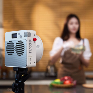 Ml100bi 100w Lumière de diffusion en direct bicolore, lumière vidéo de scène nocturne en extérieur, perle de lumière COB, lumière portable de poche - Product Image 4