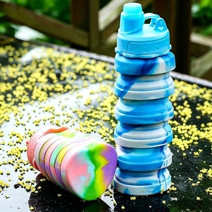 Bouteille pliable en silicone 500ml/700ml sans BPA, anti-fuite, à boire directement, compatible lave-vaisselle, idéale pour les voyages et le sport - Product Image 4