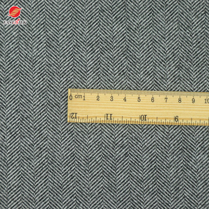 Tissus et Textiles <span class=keywords><strong>Doux</strong></span> En Gros 100 Polyester Polaire Brossé Vêtements Tissu Pour Manteau D'hiver et Veste - Product Image 6