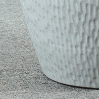 Ensemble de pots de fleurs en céramique texturée blanche, modernes, sur pied, pour commande en gros, décoration de jardin, directement de l'usine