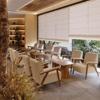 Ensemble de mobilier de restaurant personnalisable pour hôtel et café : table carrée en bois, chaise et banquette en mousse haute densité