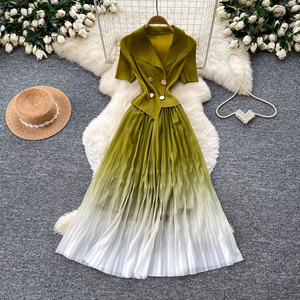 <span class=keywords><strong>Abito</strong></span> lungo da donna elegante con colletto a revers, maniche corte, <span class=keywords><strong>doppiopetto</strong></span>, vita cinata e pieghe sfumate per primavera estate - Product Image 2