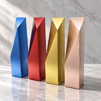 Trophée Colonne Dorée Fengshi, Médaille Durable Gravée pour les Réunions Familiales et les Activités de Bienvenue des Employés